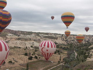 Kappadokien Türkey-Ballonfahrt Berge